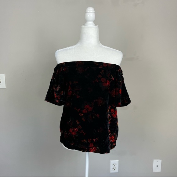 LOFT VELVET FLORAL OFF THE SHOULDER SHORT SLEEVE TOP SIZE XS PETITE BLACK/RED - Picture 12 of 16